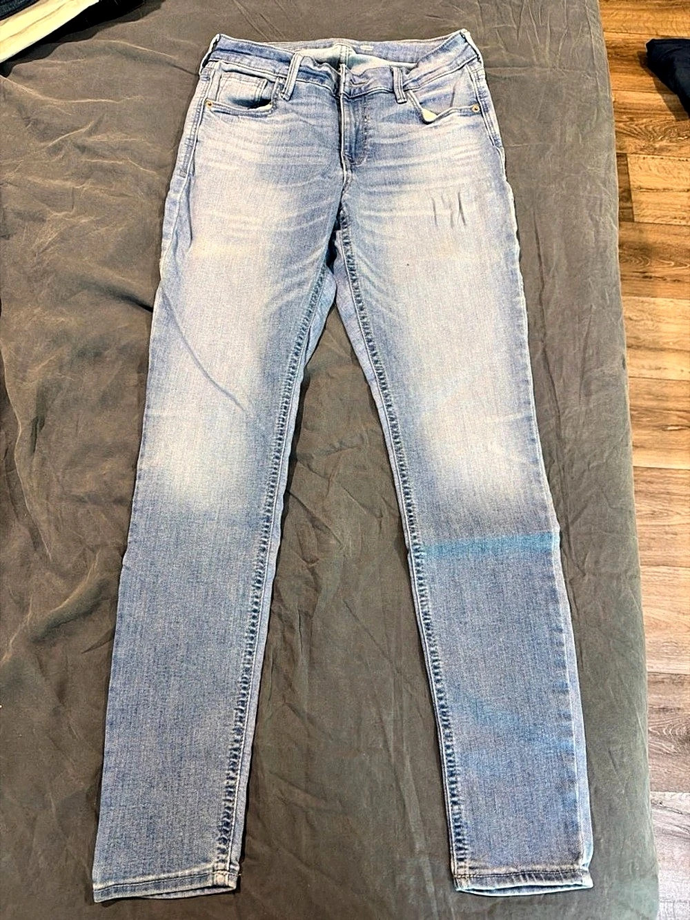 Old navy Mid Rise True Skinny Jeans Skinny Jeans in Blue Size 4